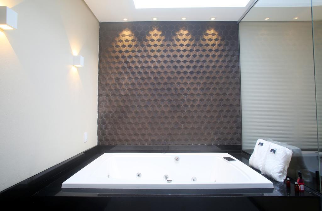 Zaya Motel Premium (Adults Only) ฟลอเรียนอโปลิส ภายนอก รูปภาพ