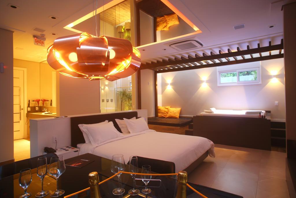 Zaya Motel Premium (Adults Only) ฟลอเรียนอโปลิส ภายนอก รูปภาพ